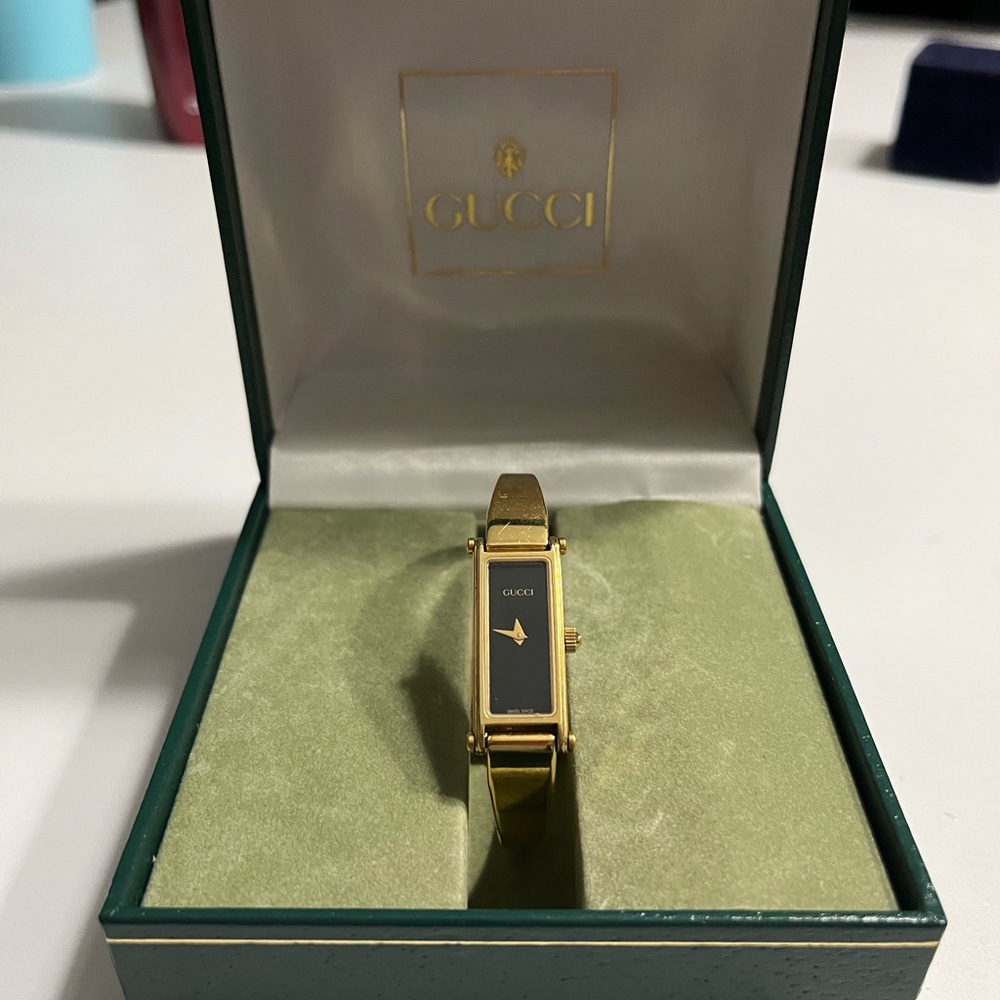 Vintage Gucci 1500L watch